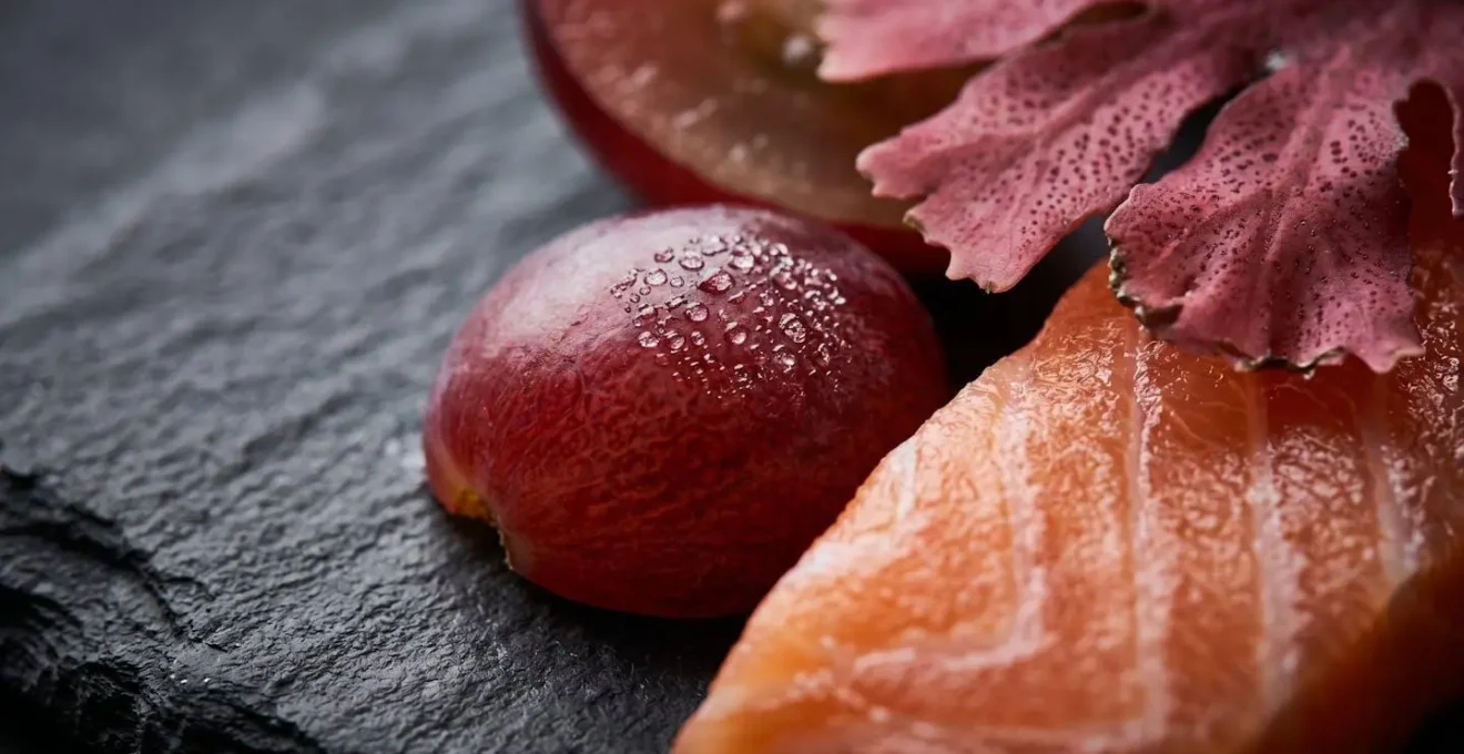 Composizione macro di ingredienti naturali ricchi di antiossidanti per la protezione del collagene